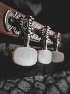 Guitar Tuning Tips - Classical guitar tuning keys.